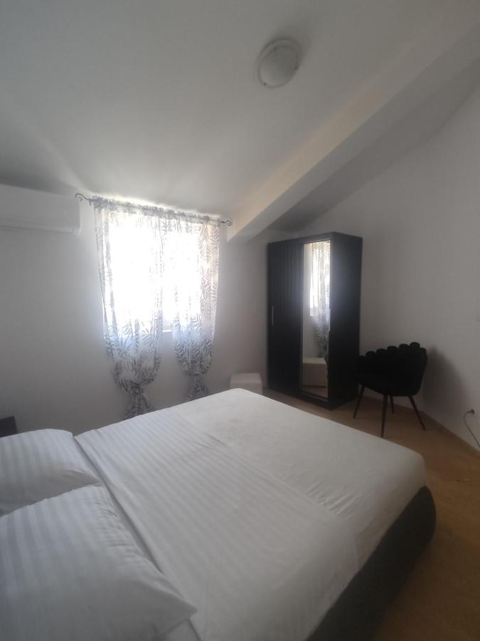 Apartments Villa Dalmatina Vodice Luaran gambar