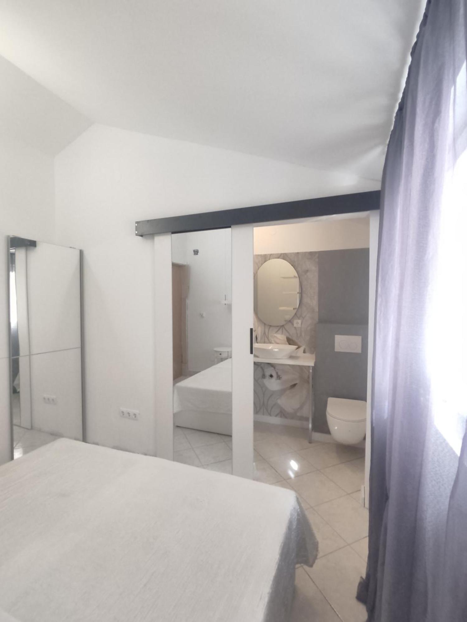 Apartments Villa Dalmatina Vodice Luaran gambar