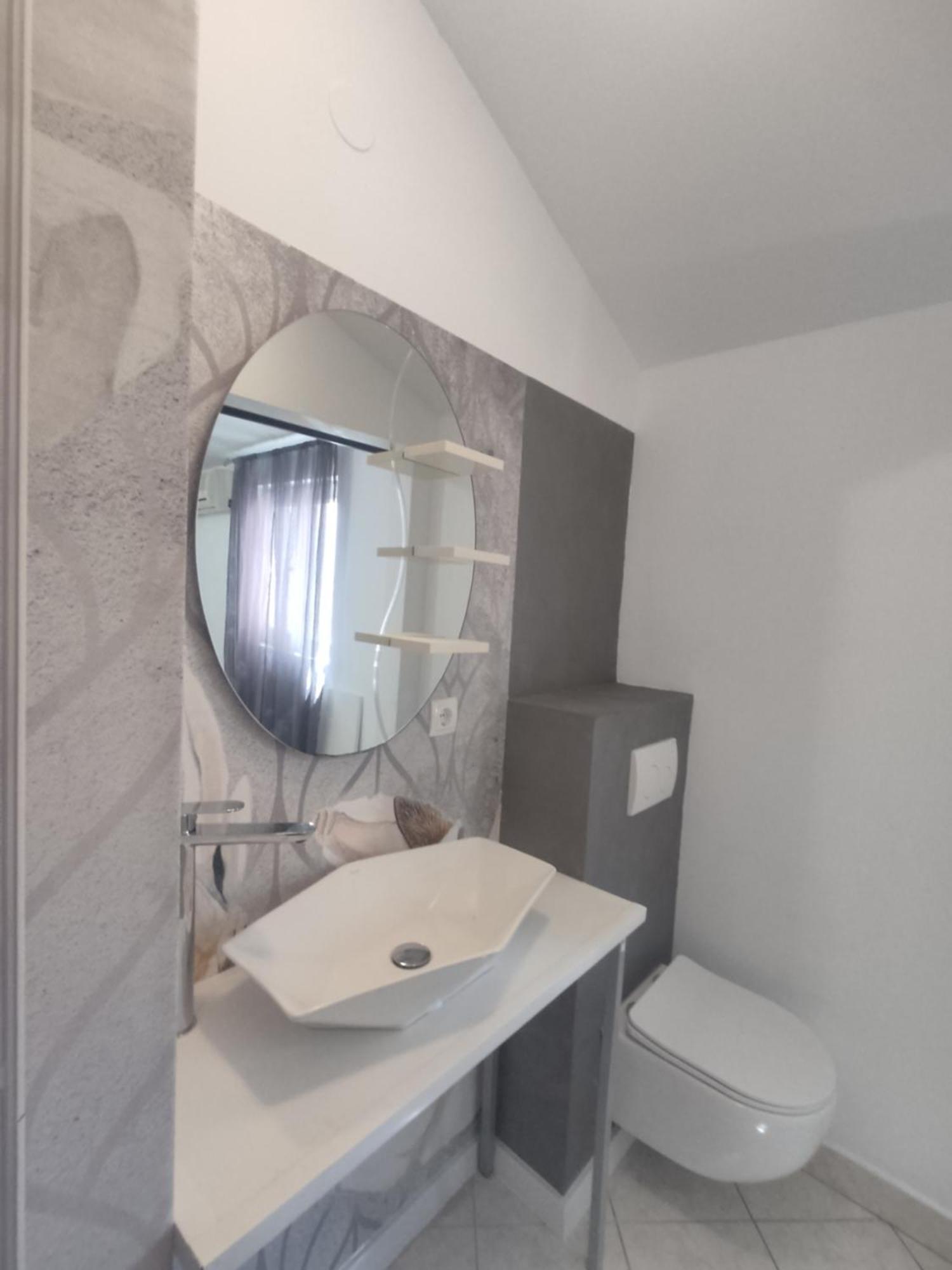 Apartments Villa Dalmatina Vodice Luaran gambar