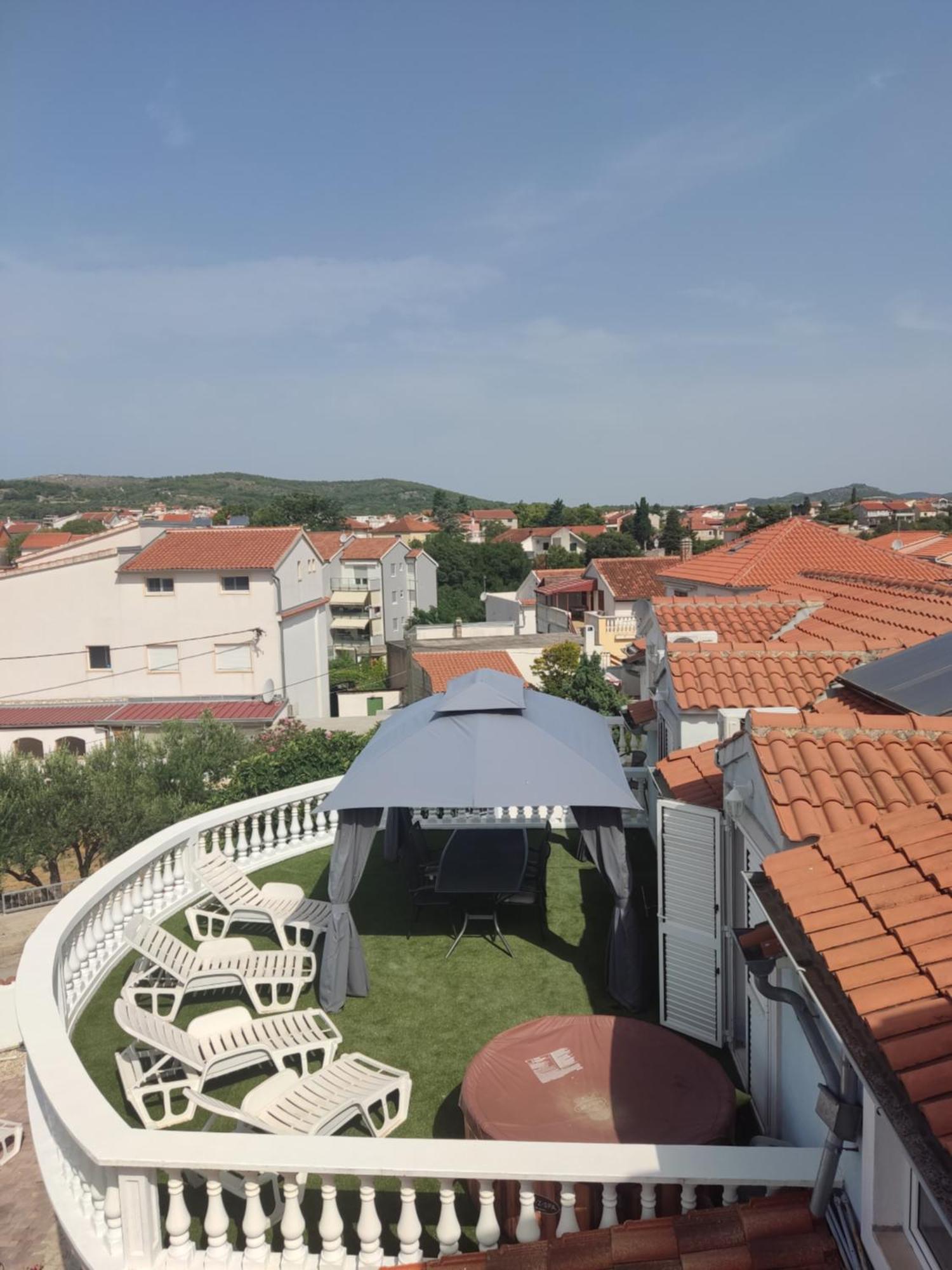 Apartments Villa Dalmatina Vodice Luaran gambar