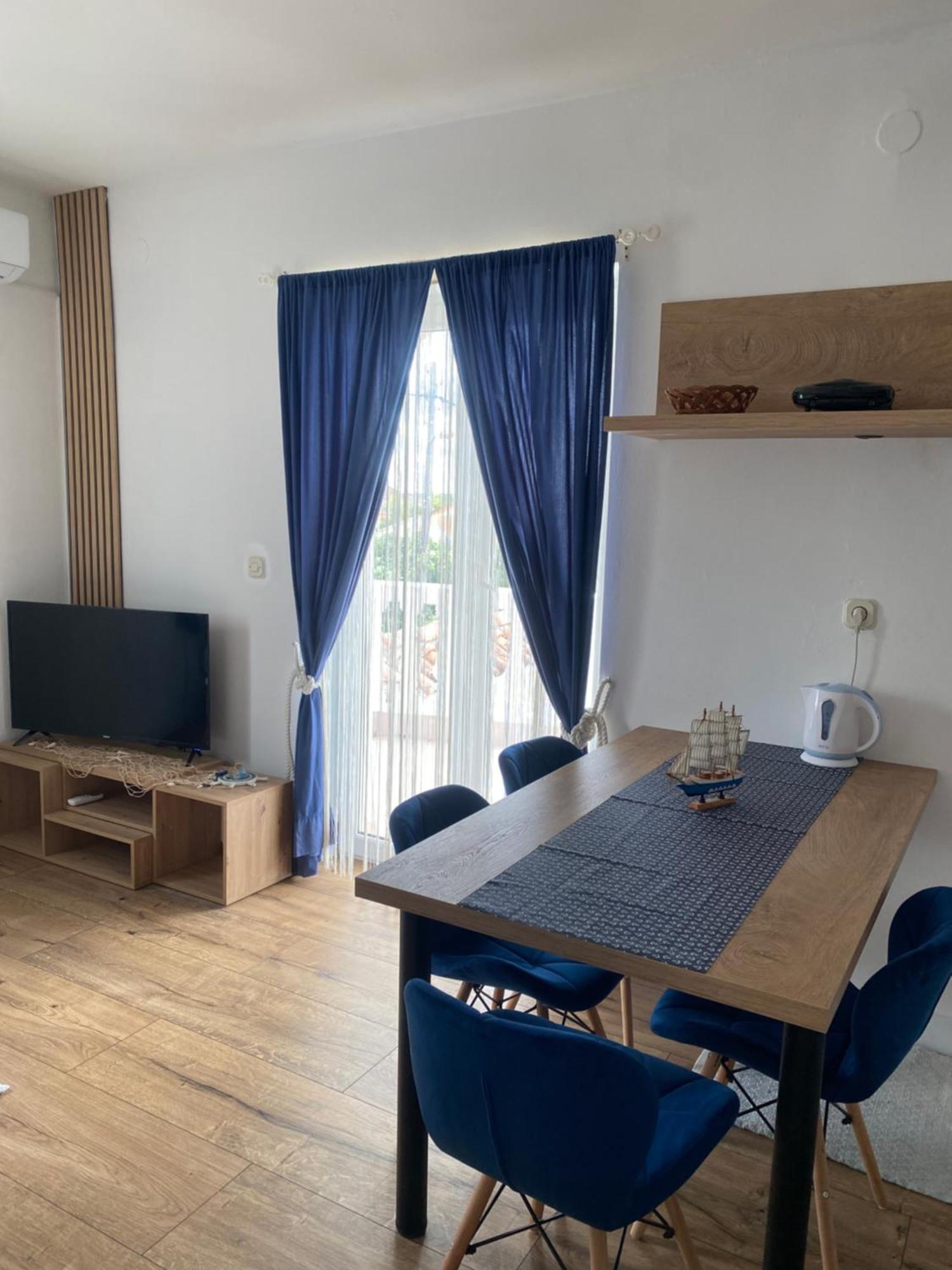 Apartments Villa Dalmatina Vodice Luaran gambar