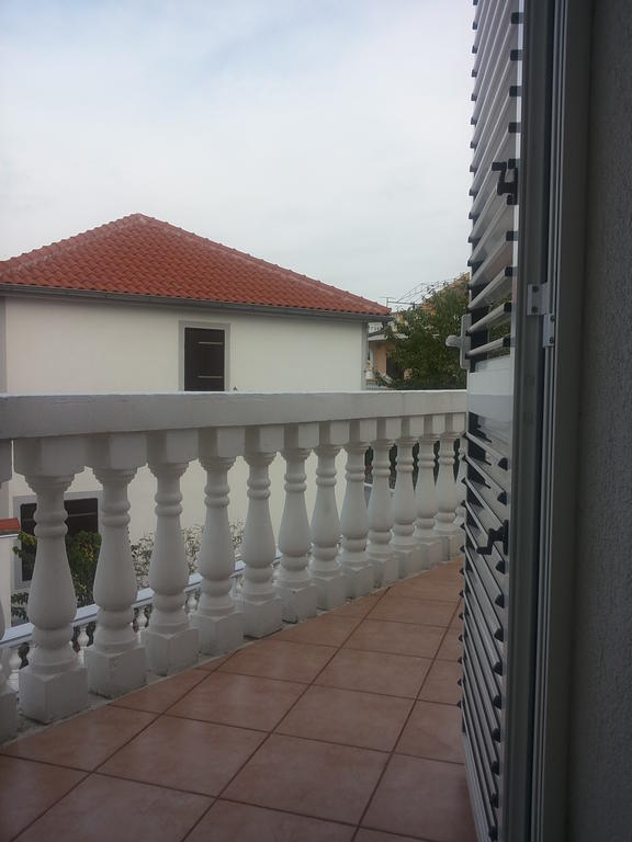Apartments Villa Dalmatina Vodice Bilik gambar