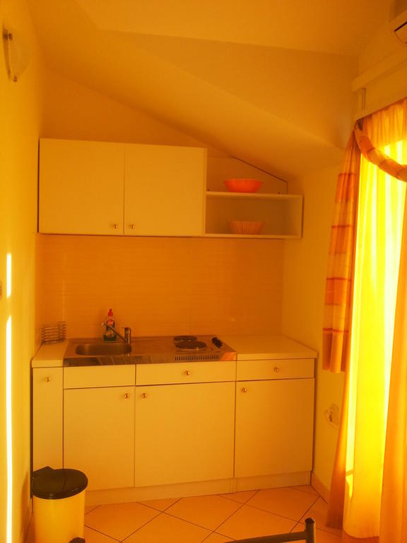Apartments Villa Dalmatina Vodice Bilik gambar