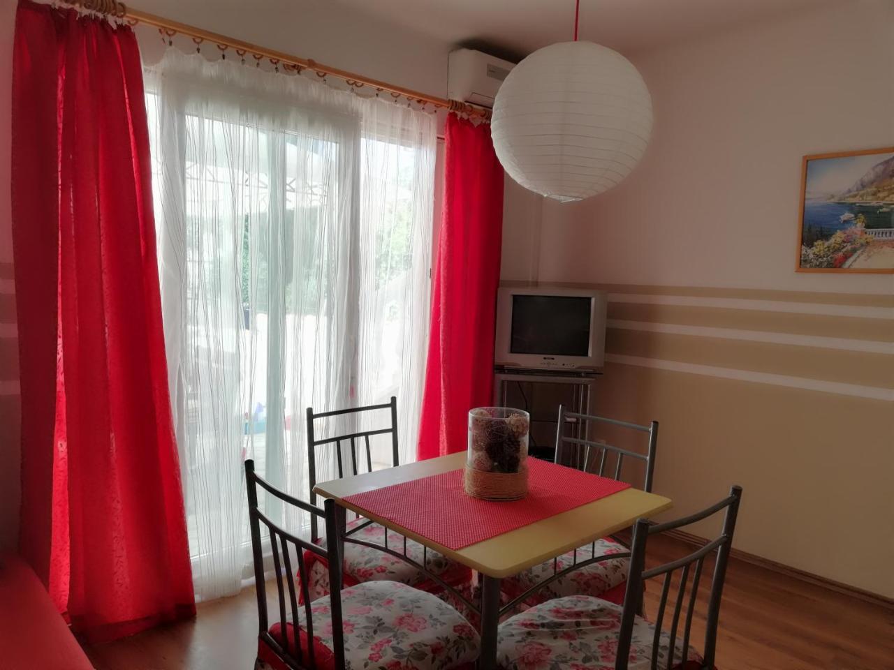 Apartments Villa Dalmatina Vodice Luaran gambar