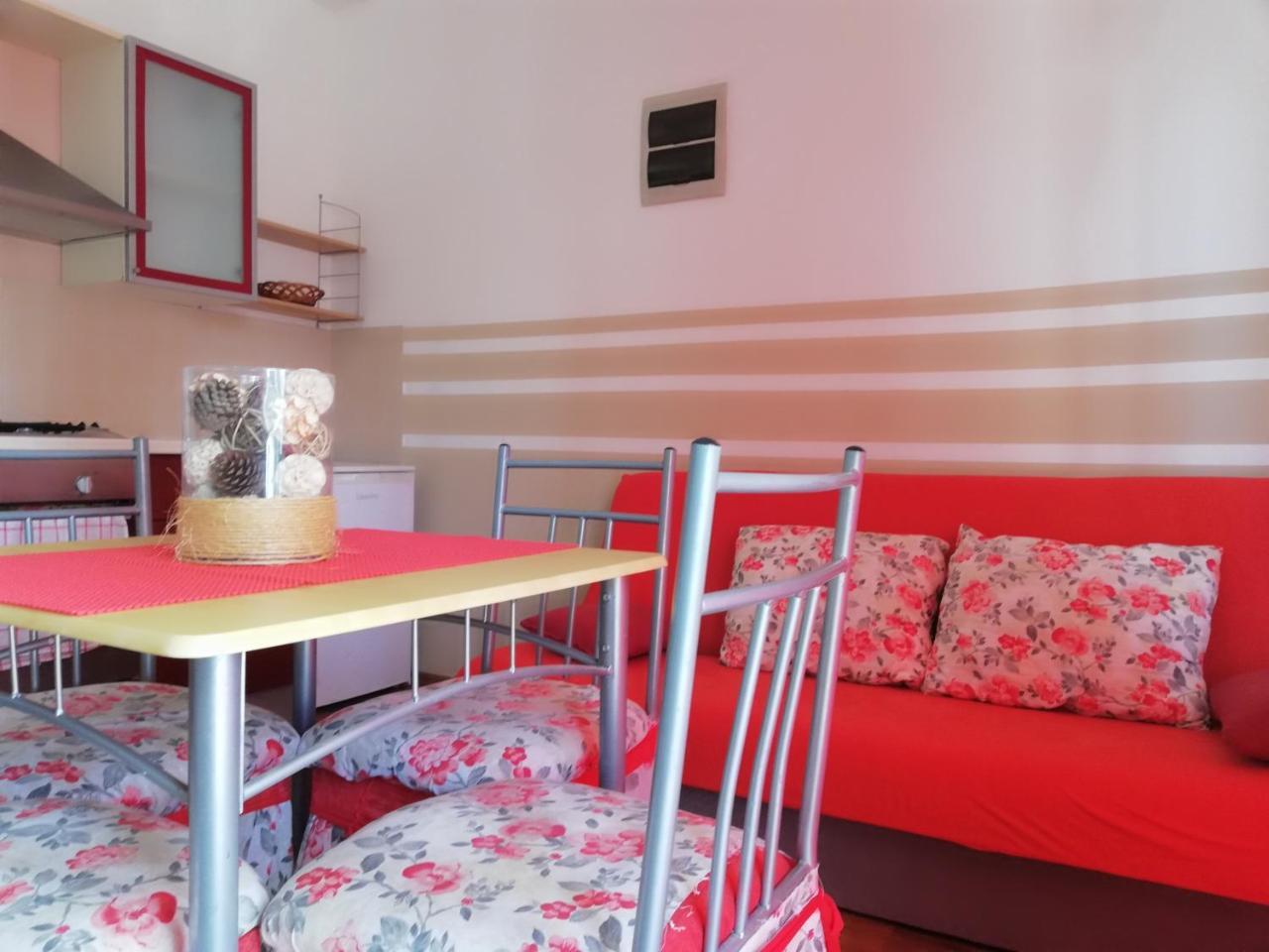 Apartments Villa Dalmatina Vodice Luaran gambar